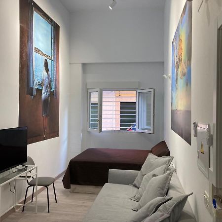 Golondrinas De Malaga "Apartamentos Con Mucho Arte" Y Terraza Solarium En Coliving Exteriér fotografie