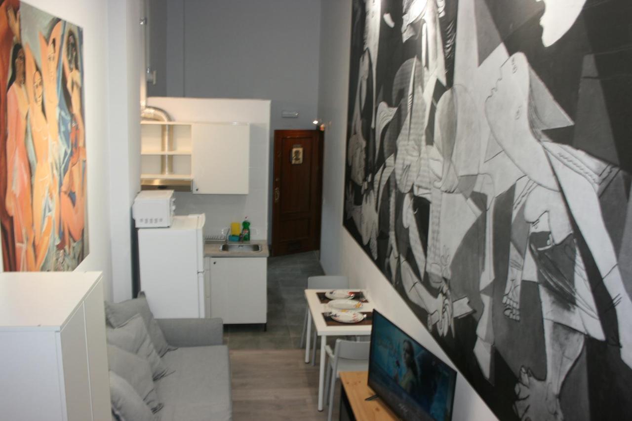 Golondrinas De Malaga "Apartamentos Con Mucho Arte" Y Terraza Solarium En Coliving Exteriér fotografie