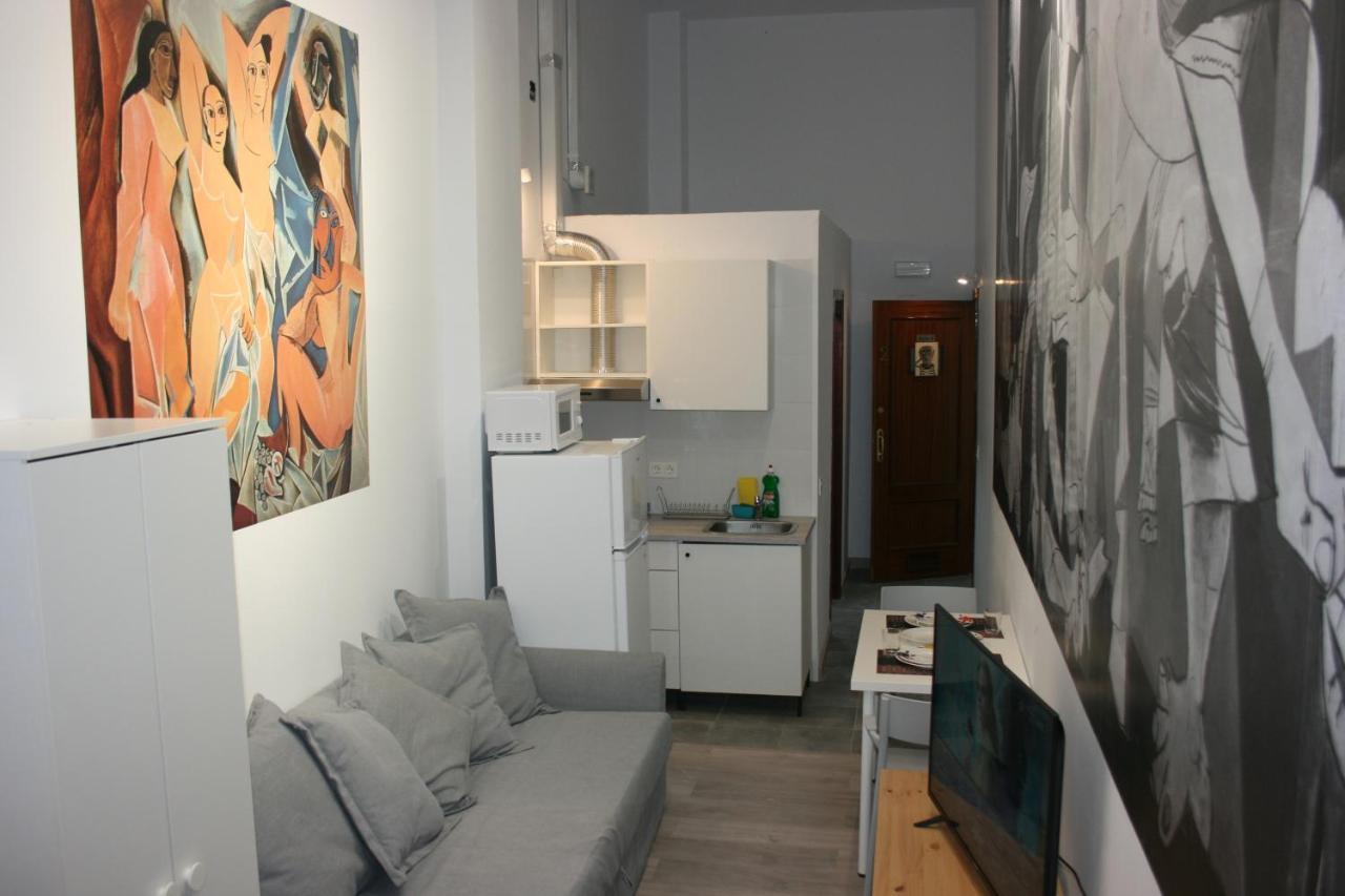 Golondrinas De Malaga "Apartamentos Con Mucho Arte" Y Terraza Solarium En Coliving Exteriér fotografie