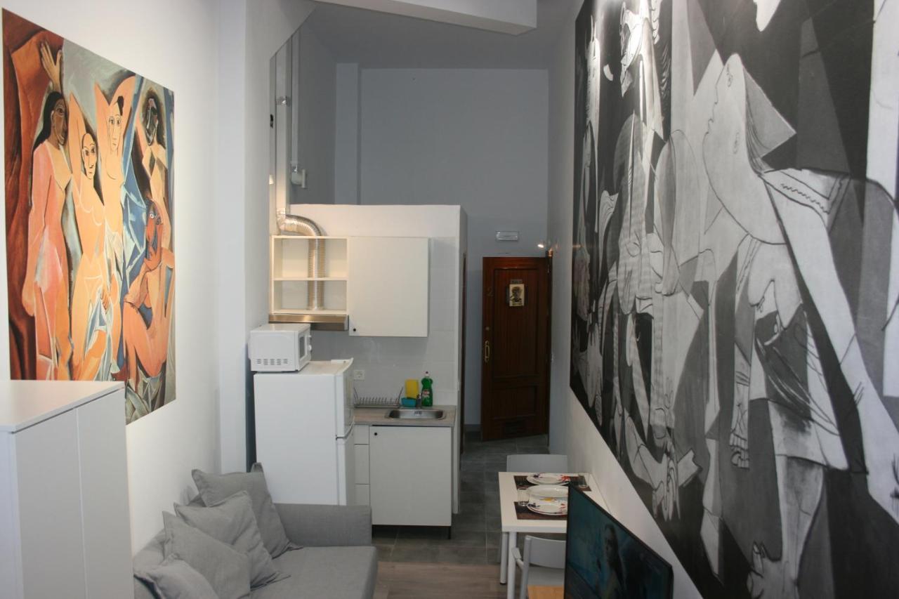 Golondrinas De Malaga "Apartamentos Con Mucho Arte" Y Terraza Solarium En Coliving Exteriér fotografie