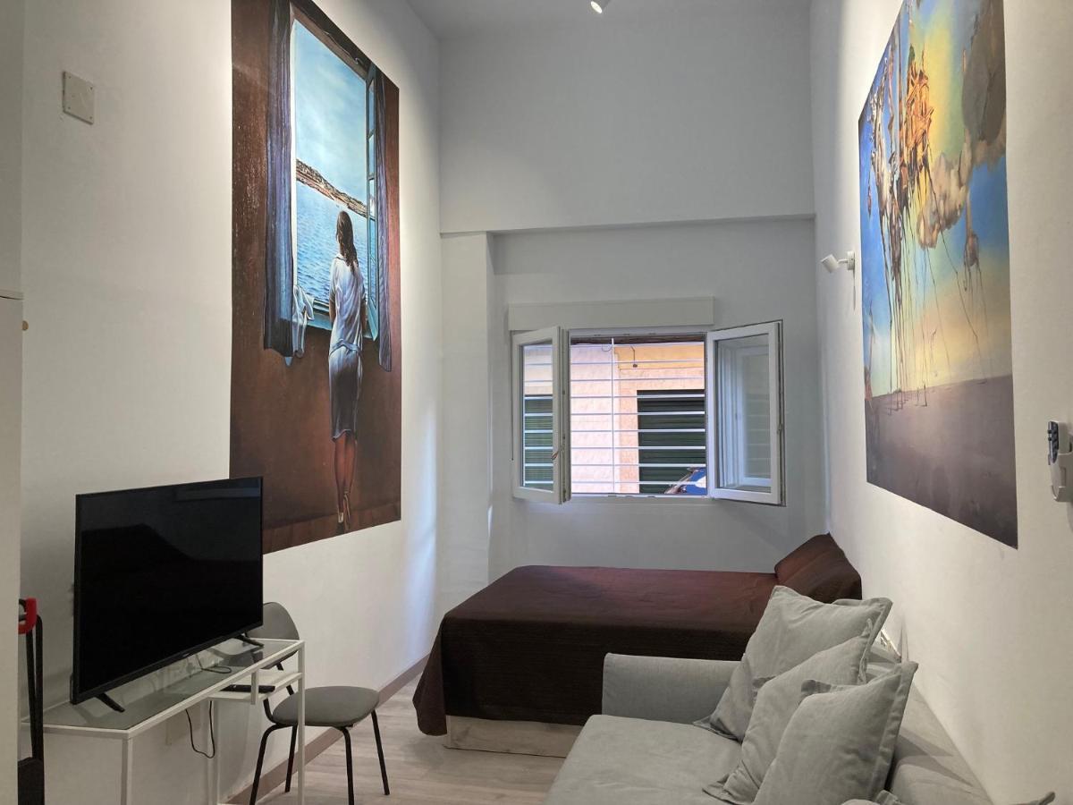 Golondrinas De Malaga "Apartamentos Con Mucho Arte" Y Terraza Solarium En Coliving Exteriér fotografie
