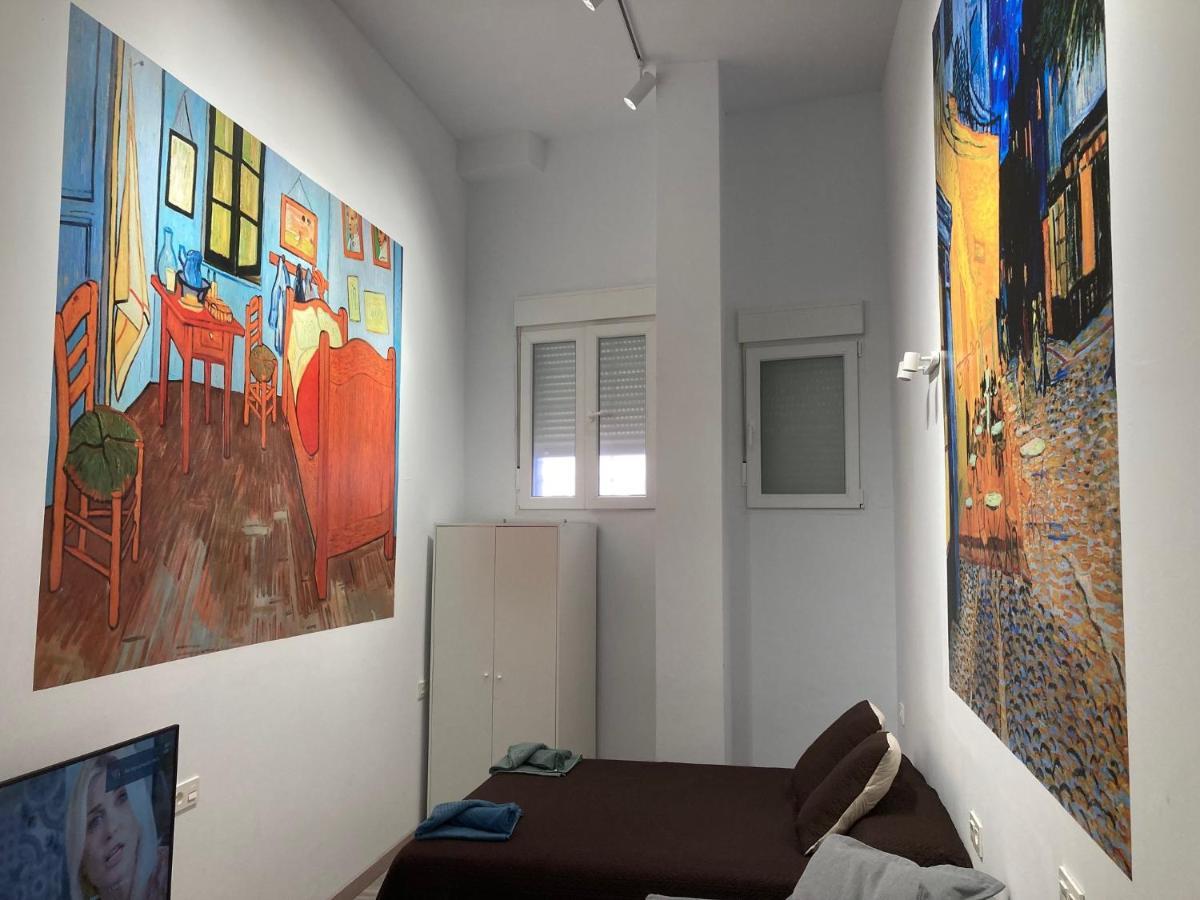 Golondrinas De Malaga "Apartamentos Con Mucho Arte" Y Terraza Solarium En Coliving Exteriér fotografie