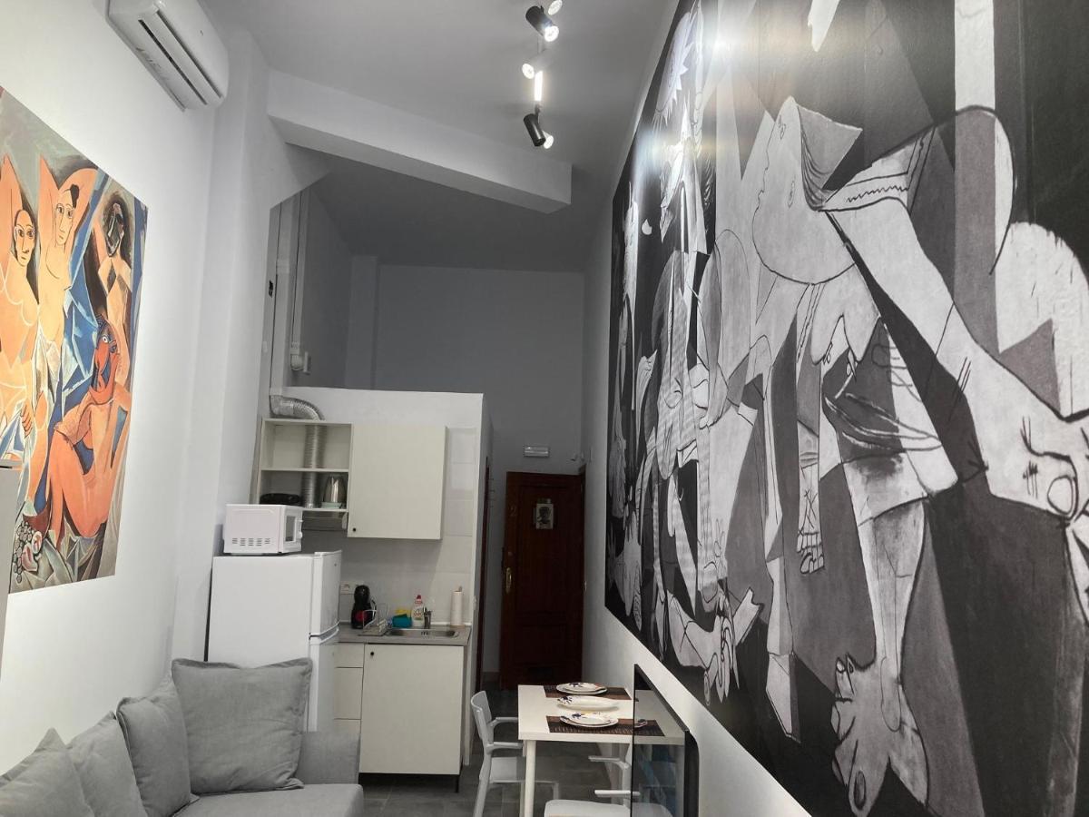 Golondrinas De Malaga "Apartamentos Con Mucho Arte" Y Terraza Solarium En Coliving Exteriér fotografie